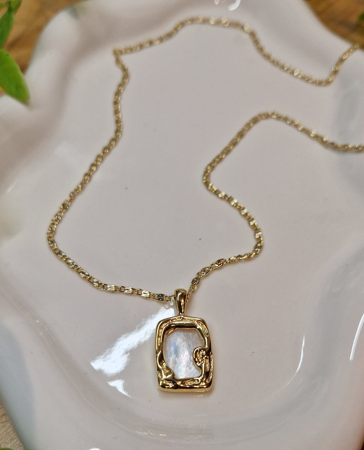 Amphitrite Necklace - 14k Gold Plated with Fresh Water Pearl